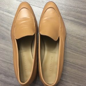 Everlane Loafers in Camel (Size 8) - Like New